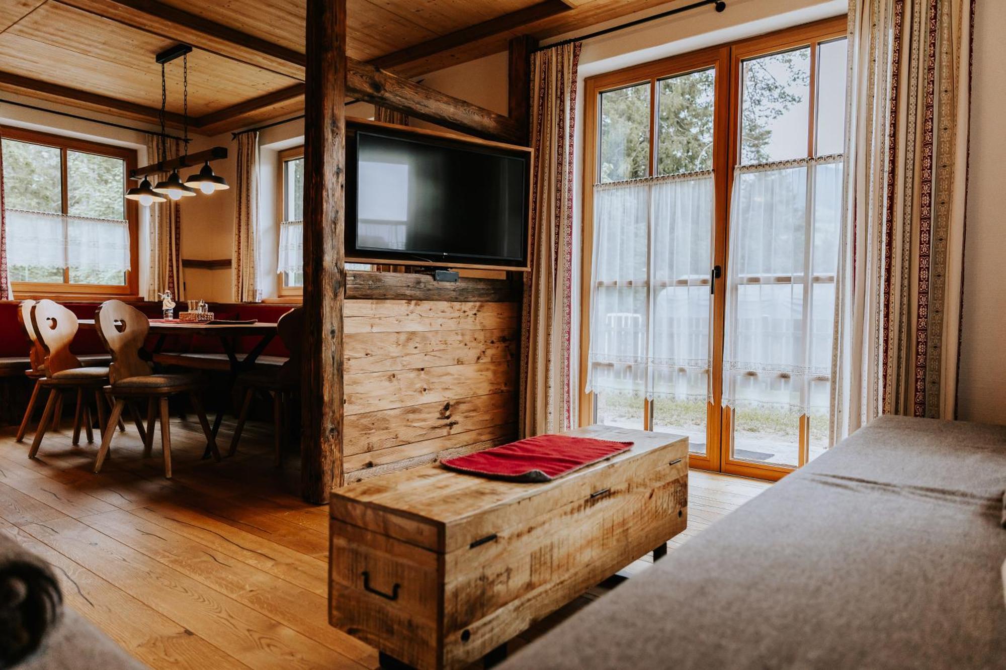 Chalet Hoamatgfuehl Mit Gartensauna - In Der Naehe Von Schladming Haus im Ennstal Buitenkant foto