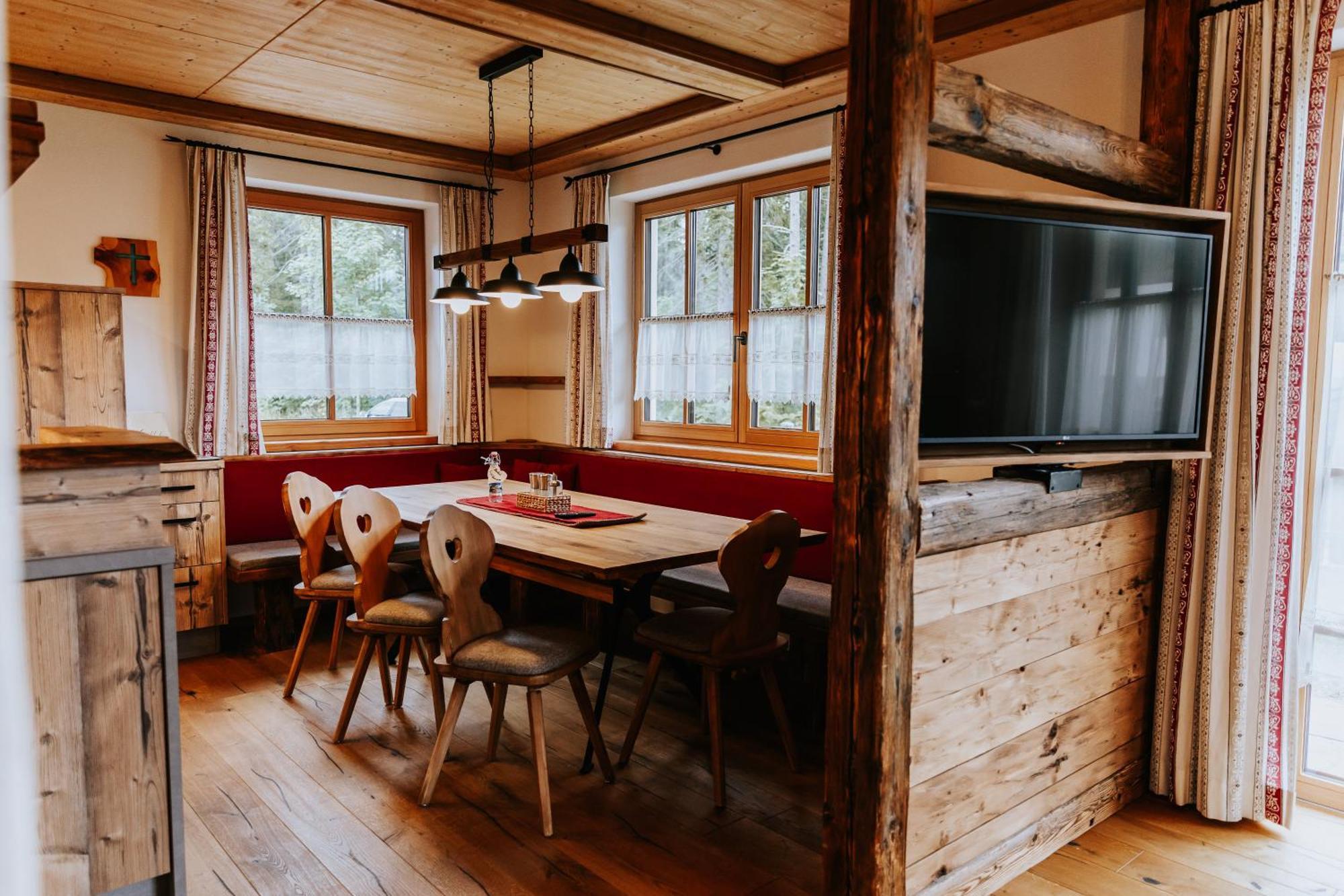 Chalet Hoamatgfuehl Mit Gartensauna - In Der Naehe Von Schladming Haus im Ennstal Buitenkant foto